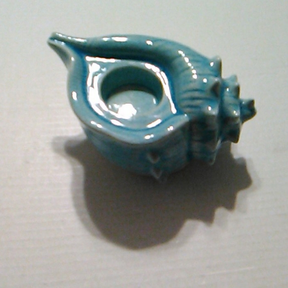 Other - Blue shell tea light candle holder
